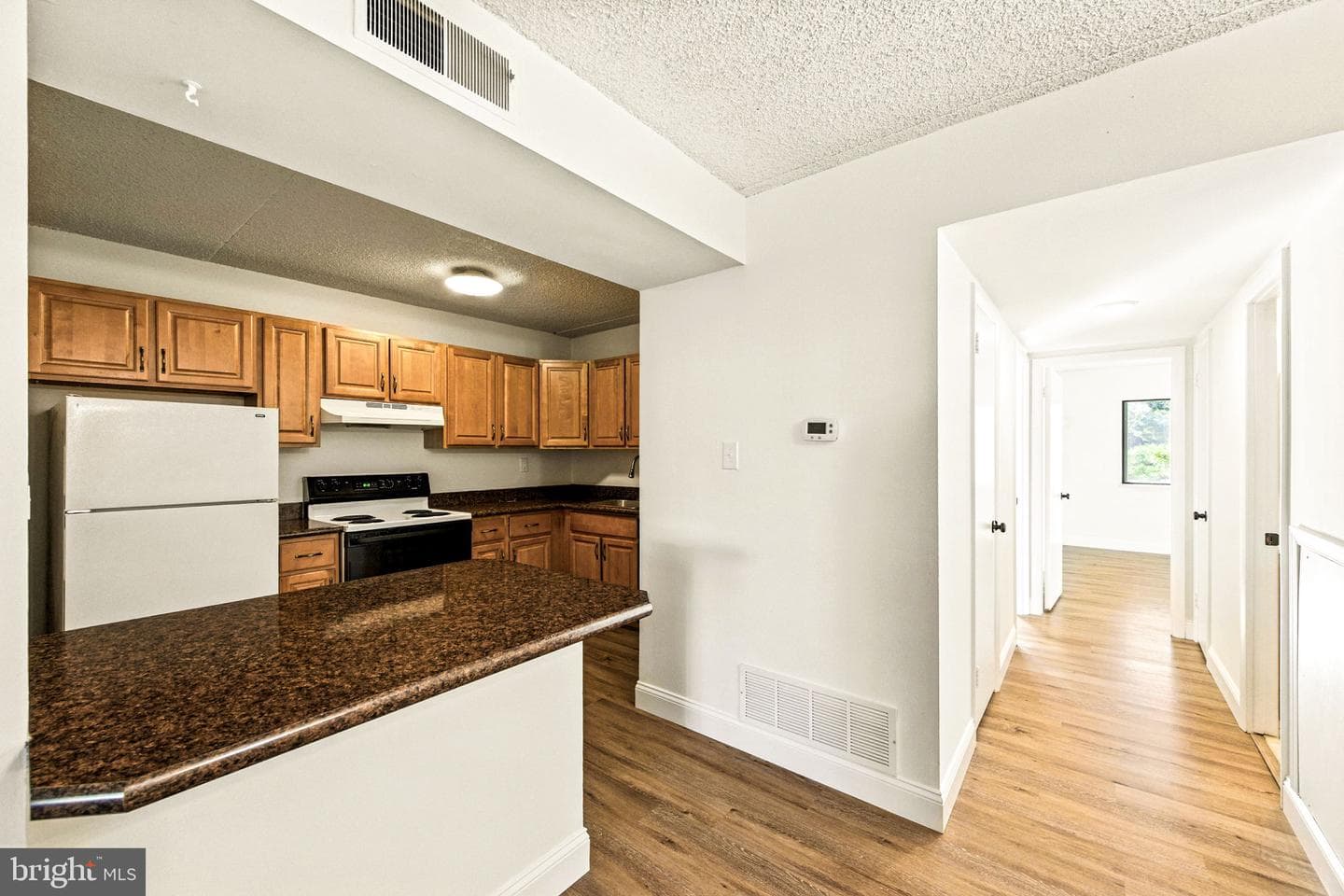 338 Saybrook Lane photo 13