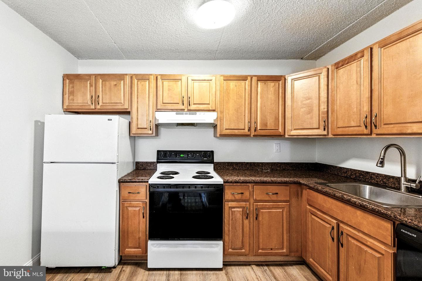 338 Saybrook Lane photo 14
