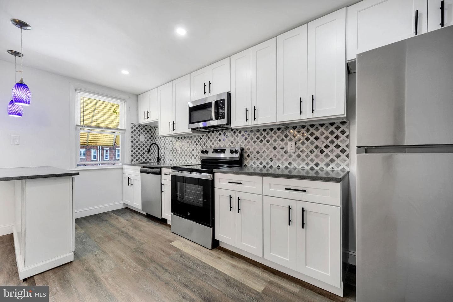 312 Golf Road photo 10