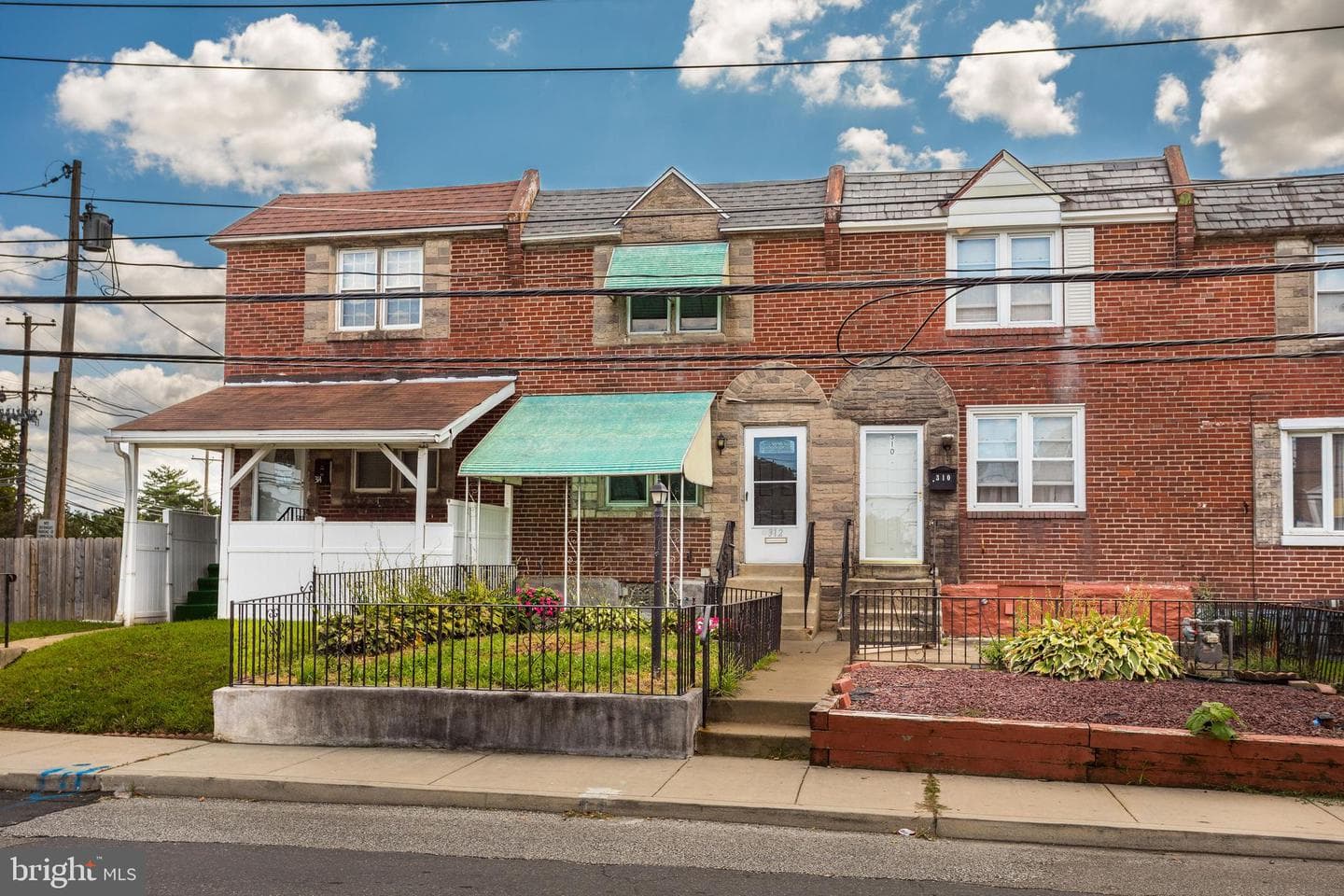 312 Golf Road photo 2