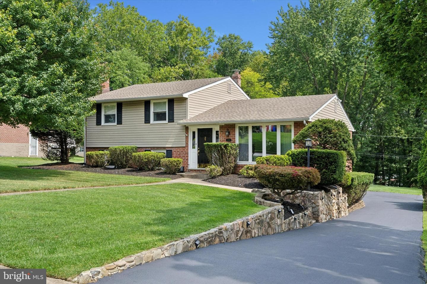2789 Highland Avenue photo 1