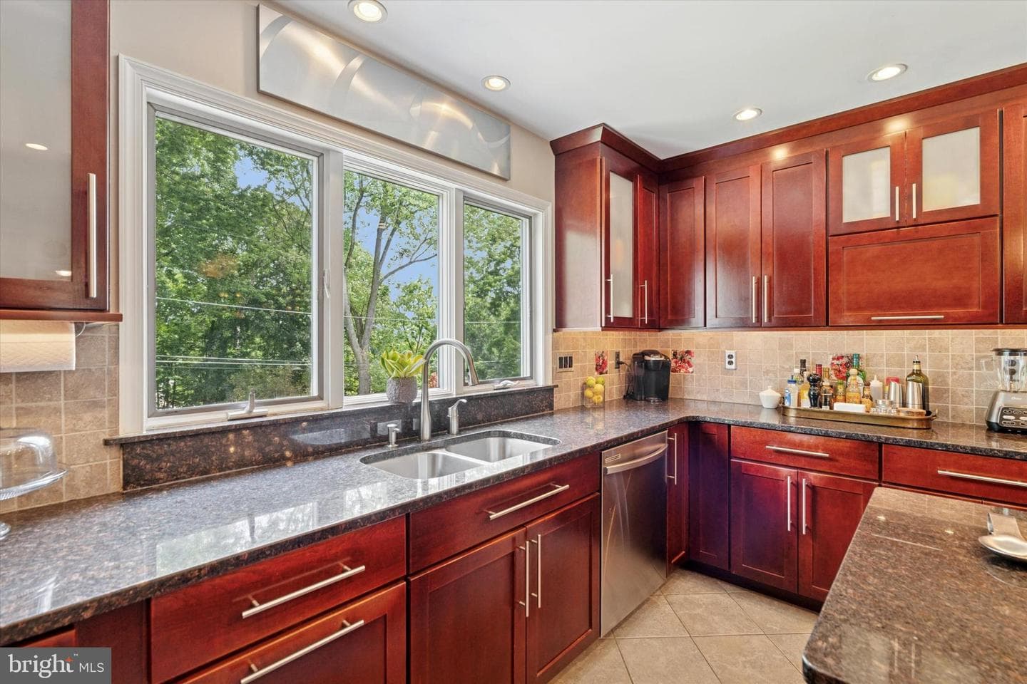 2789 Highland Avenue photo 10