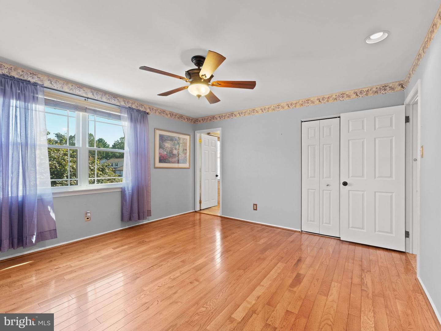 423 Sir Galahad Drive photo 23