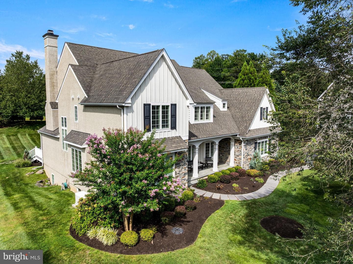 10 Hadley Lane photo 3