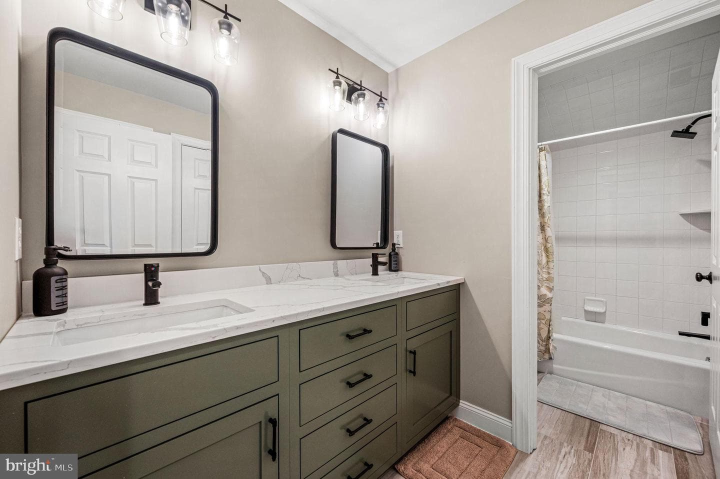 10 Hadley Lane photo 49