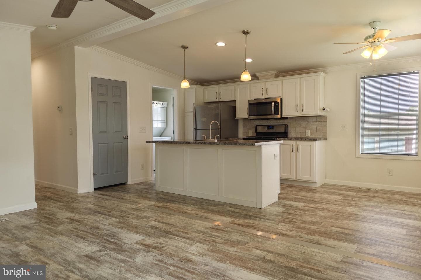 216 Park Drive photo 7