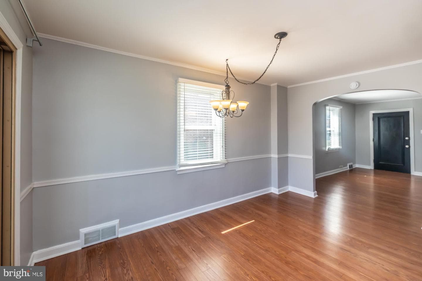 1037 Cobbs Street photo 10