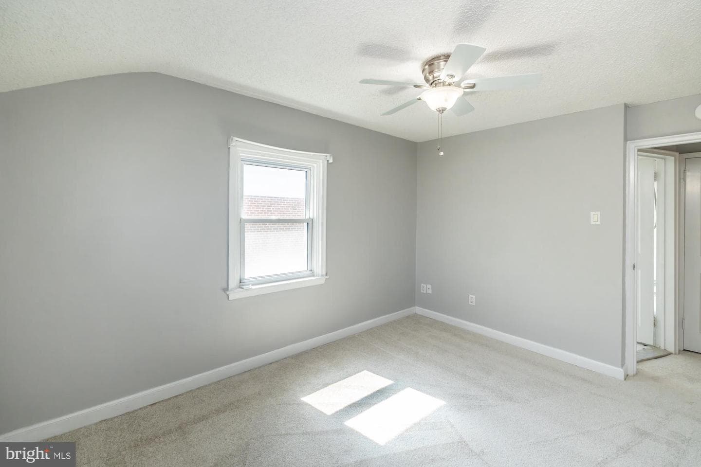 1037 Cobbs Street photo 24