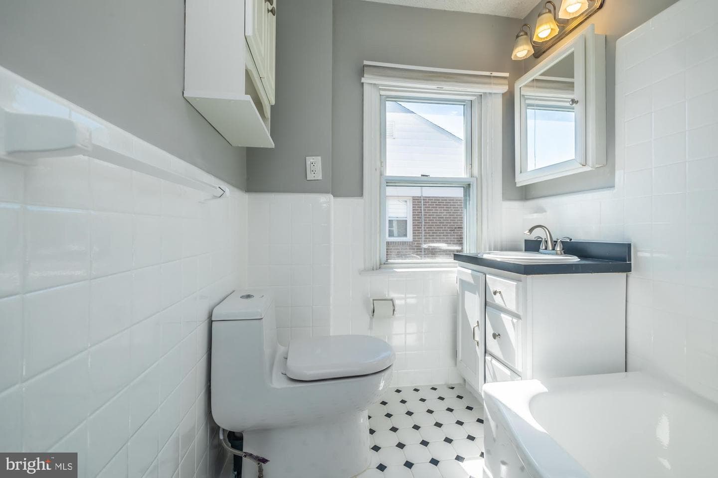 1037 Cobbs Street photo 25