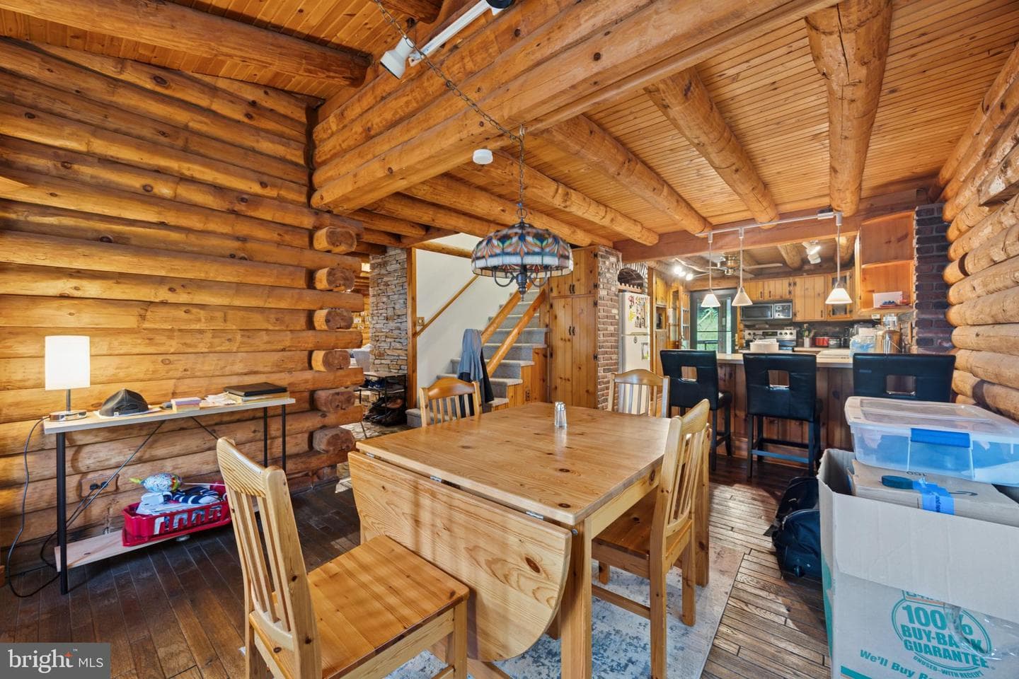 783 Hill Avenue photo 8