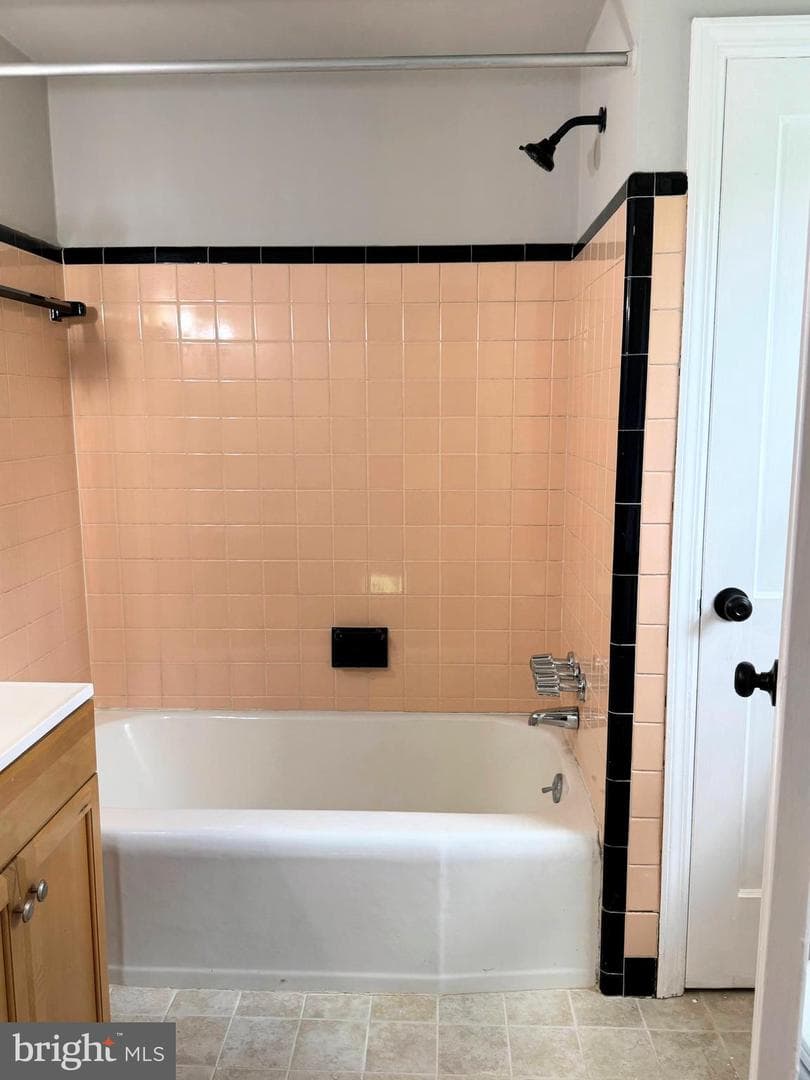 563 Rutherford Drive photo 17
