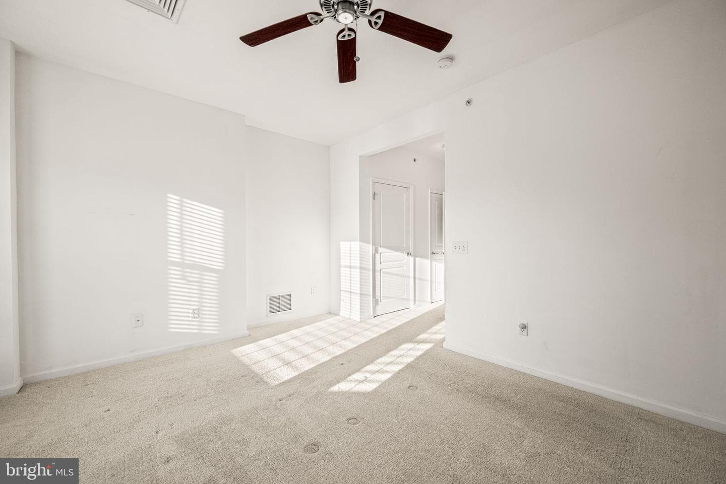 231 Creekside Drive photo 24