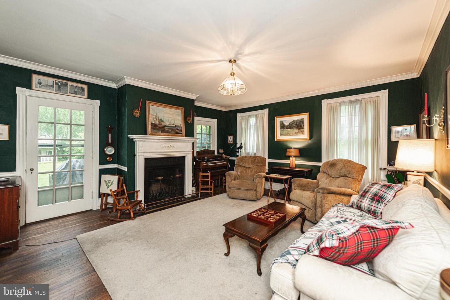 407 Midland Avenue photo 3