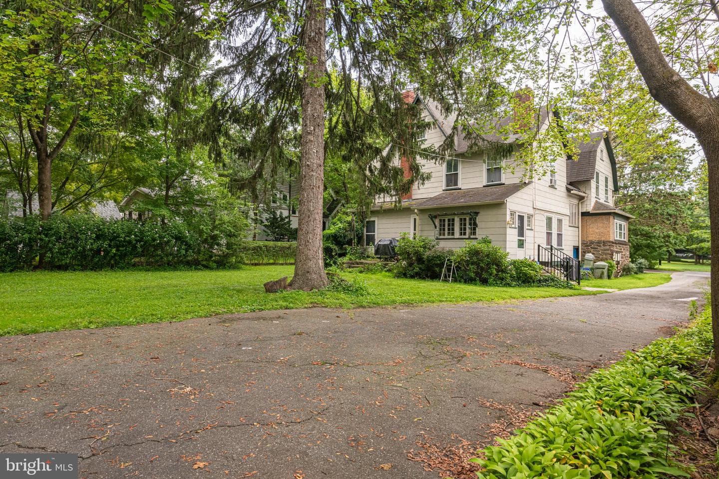 407 Midland Avenue photo 51