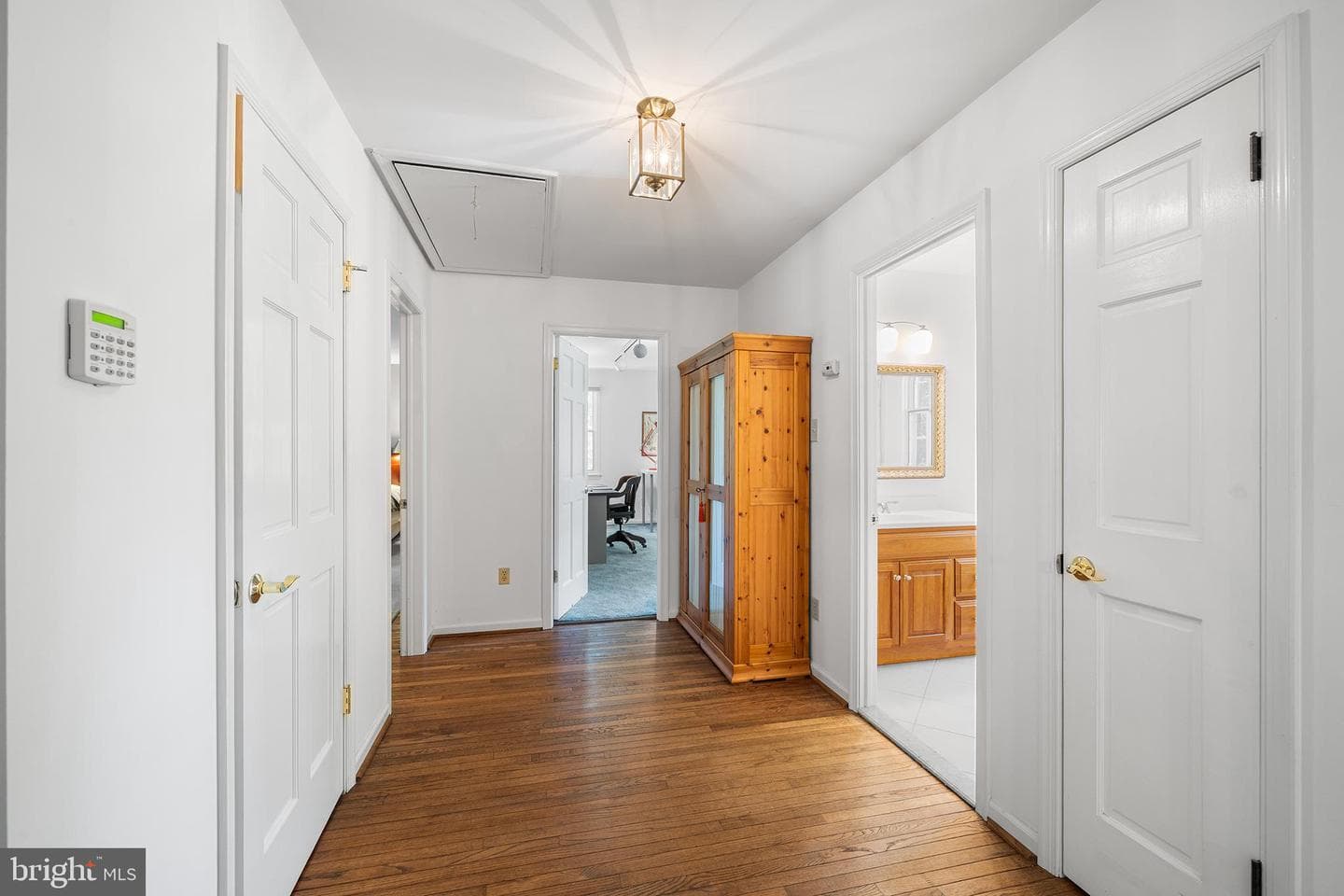 937 Hunt Road photo 10