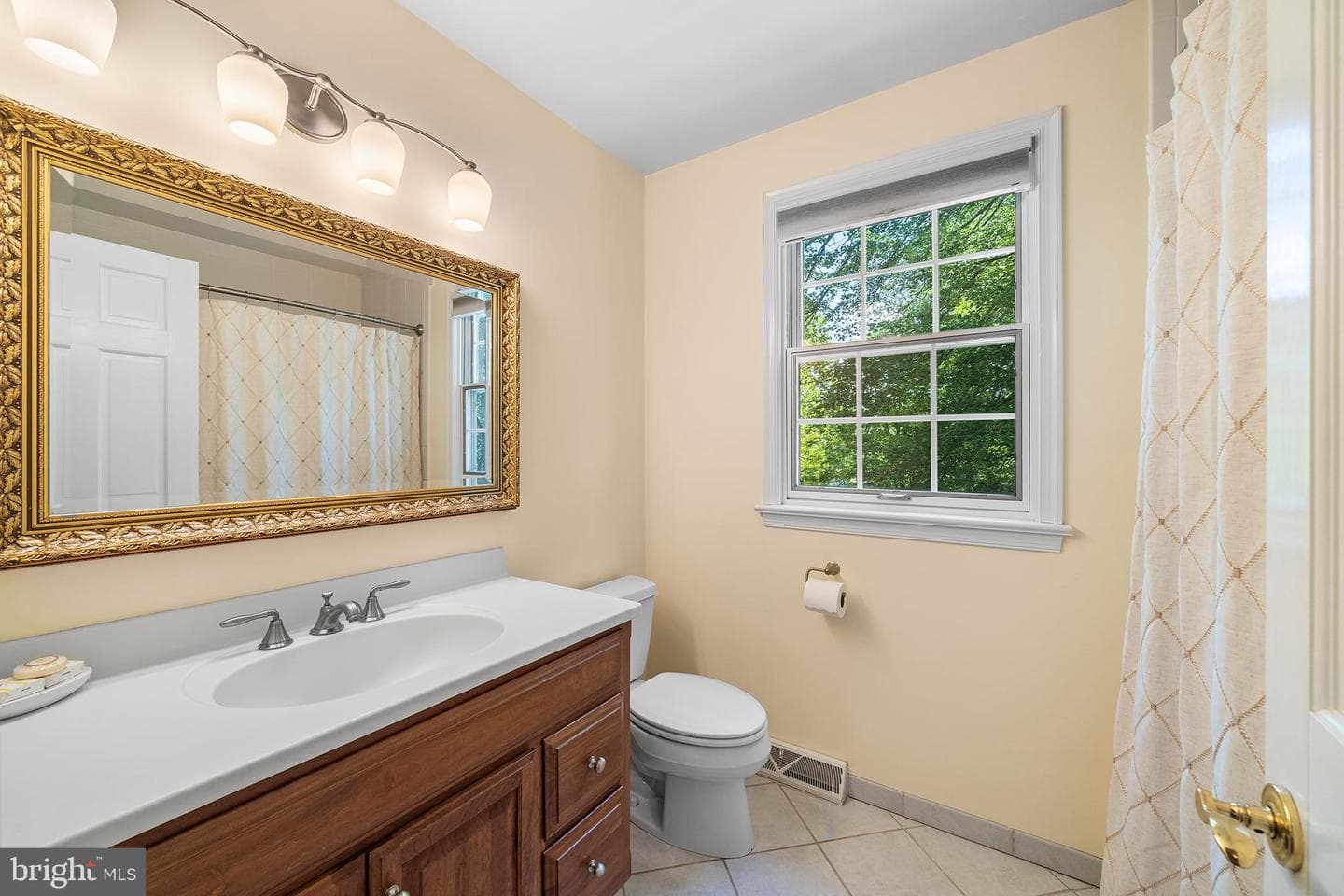 937 Hunt Road photo 17