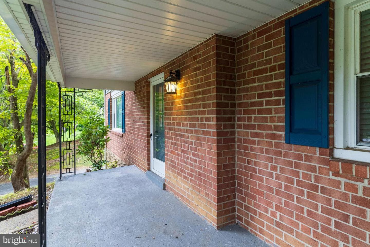 517 W Woodland Avenue photo 3
