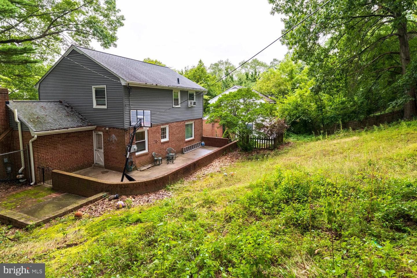 517 W Woodland Avenue photo 30