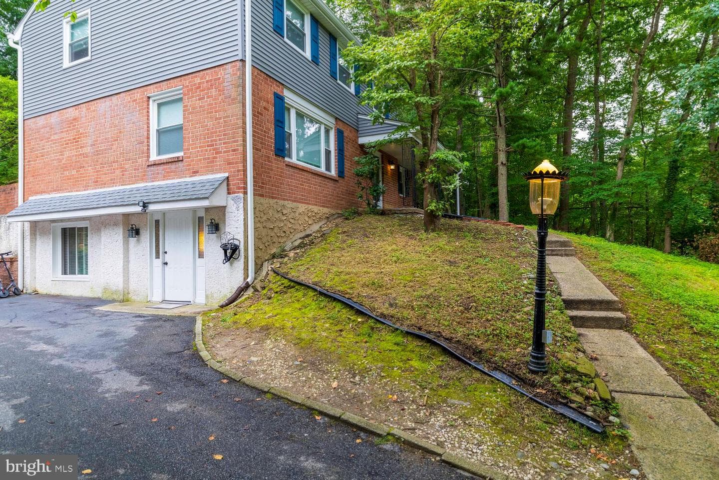 517 W Woodland Avenue photo 33