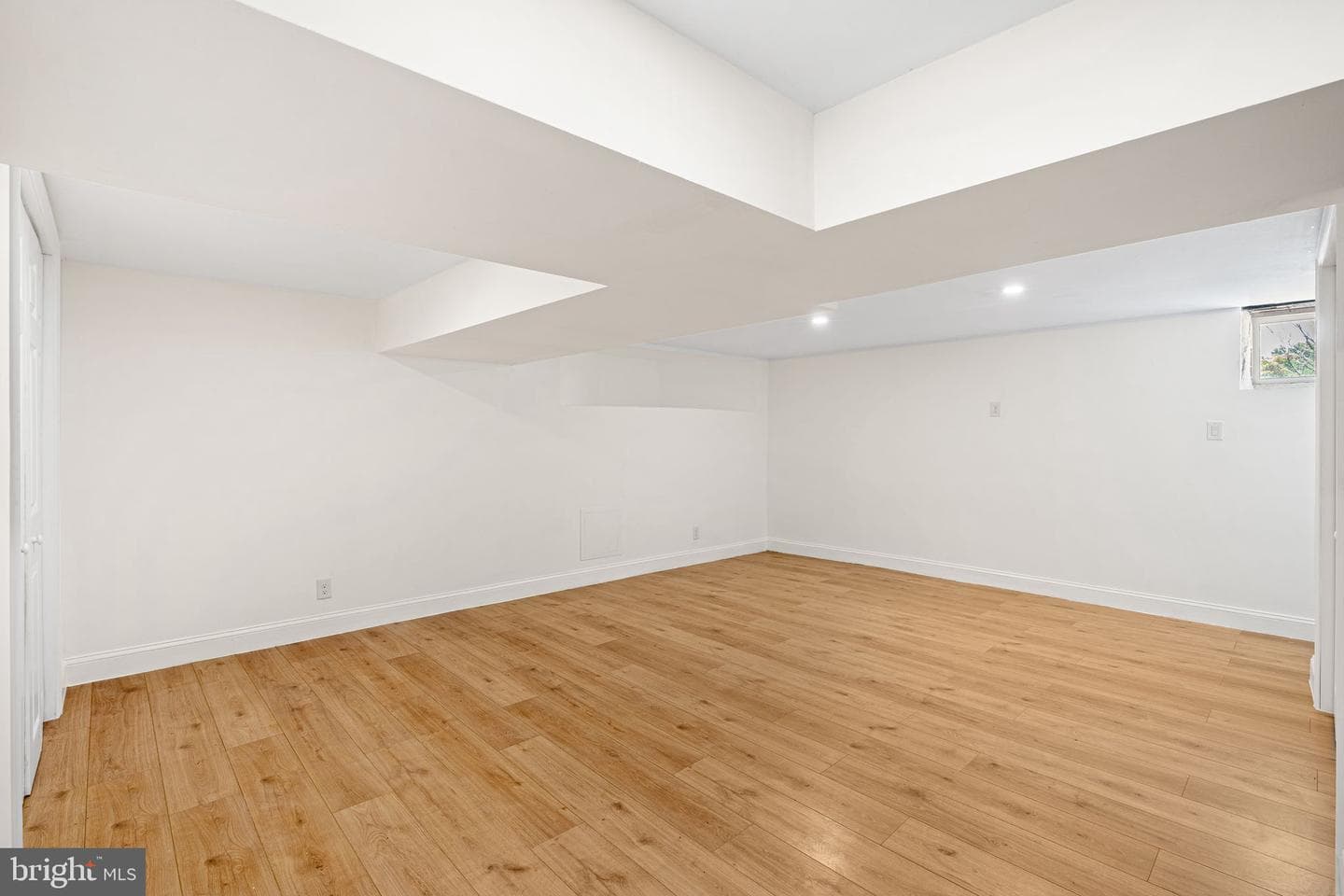 46 Rodman Avenue photo 31