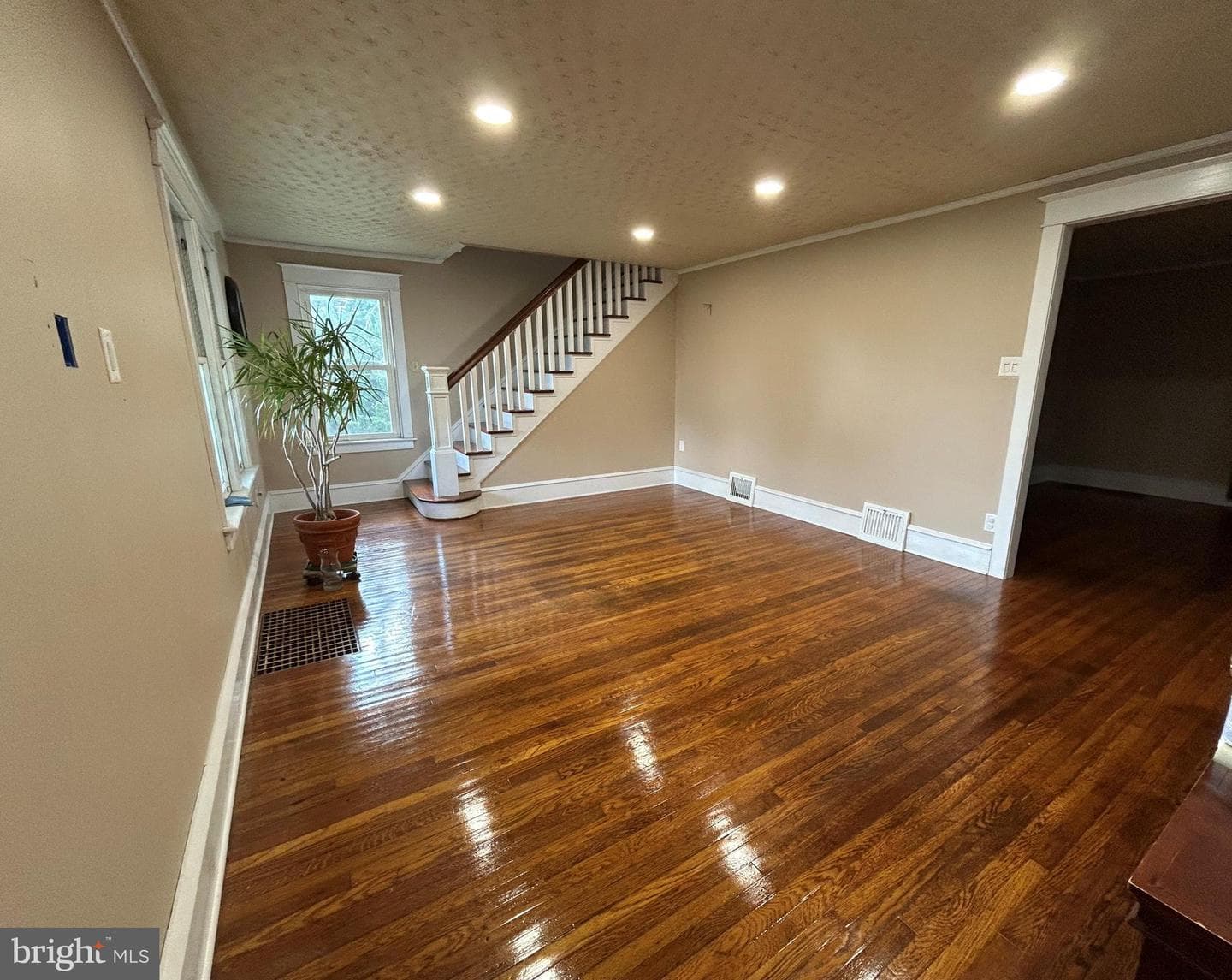 226 E Dutton Mill Road photo 4