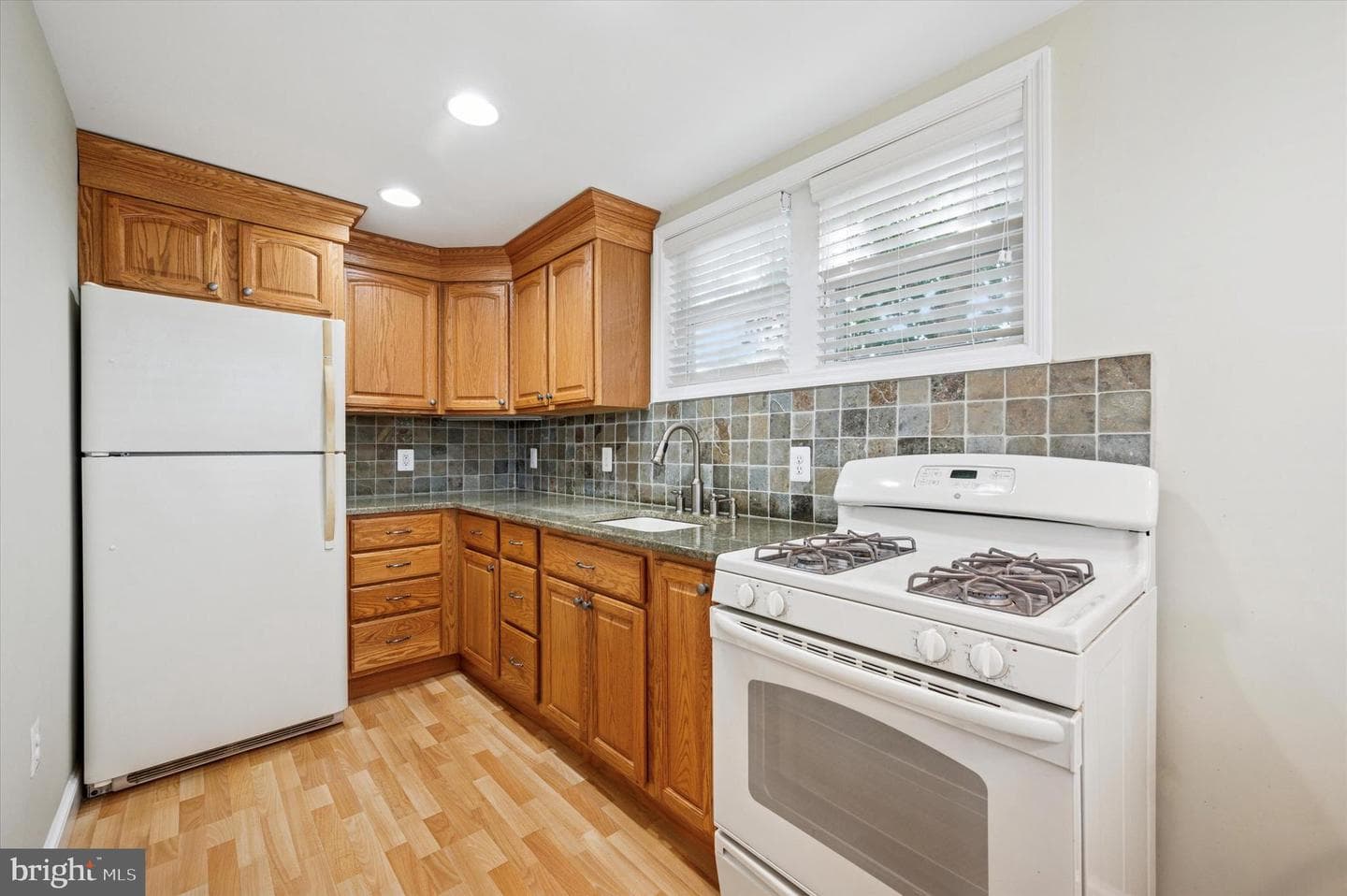 230 Westpark Lane photo 5