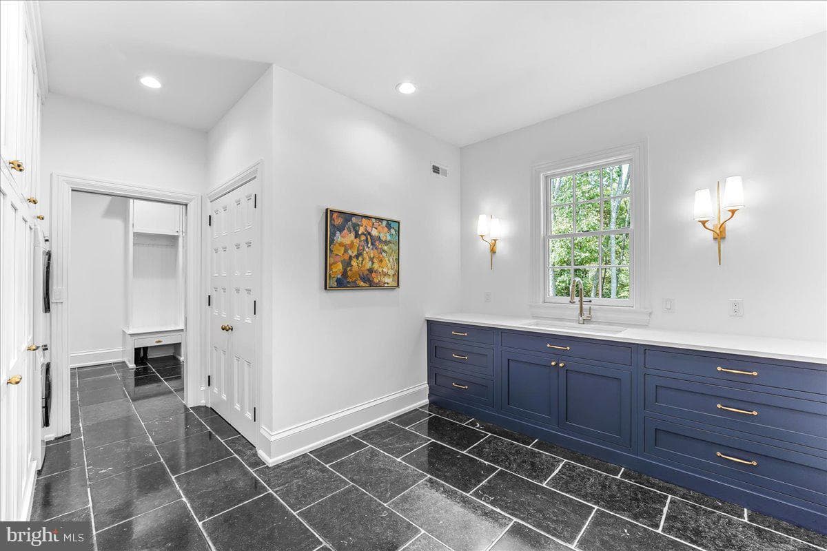 80 Heyburn Road photo 41
