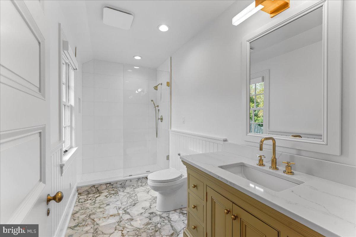 80 Heyburn Road photo 57