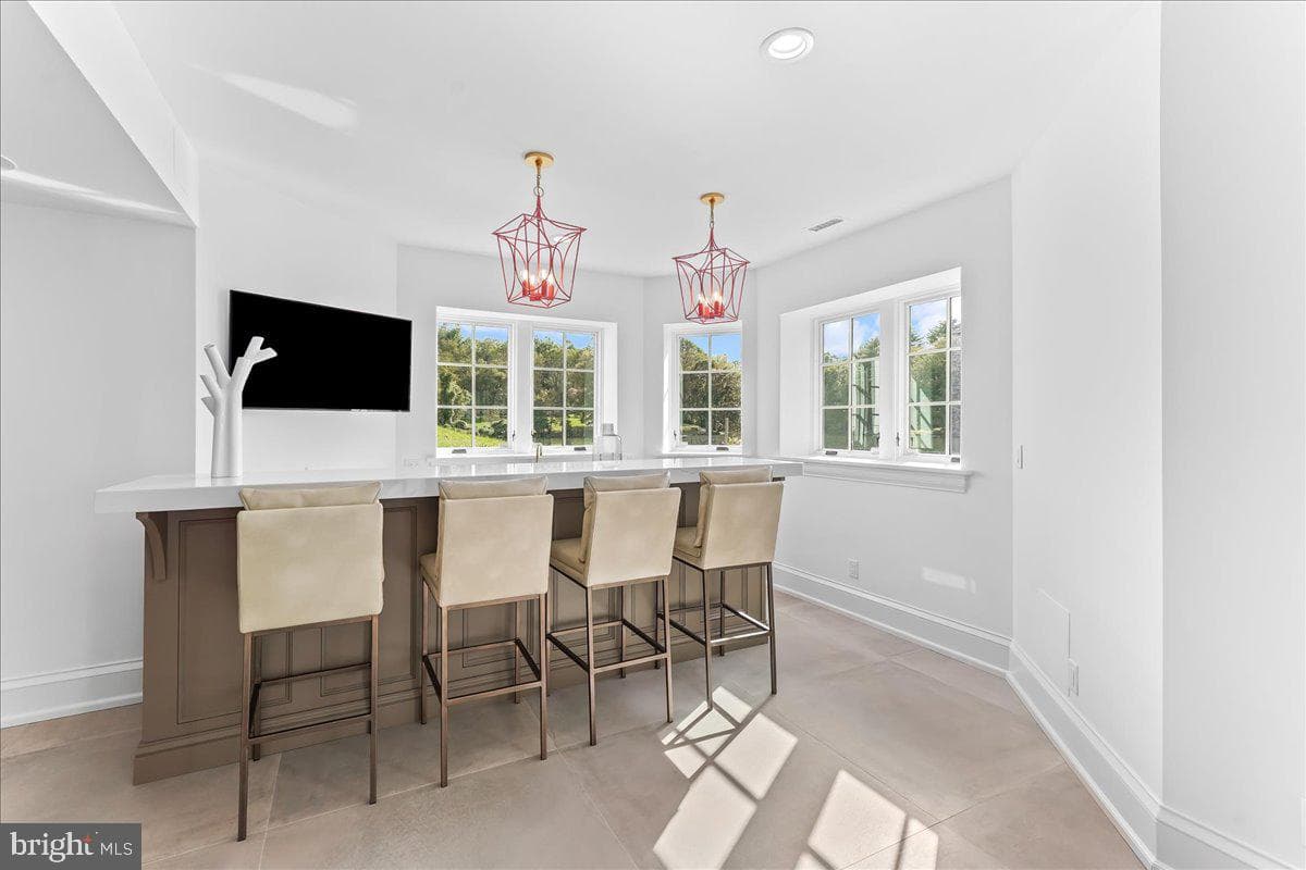 80 Heyburn Road photo 65