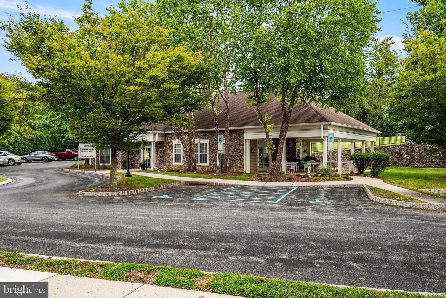 113 E Creekside Drive #3 photo 24