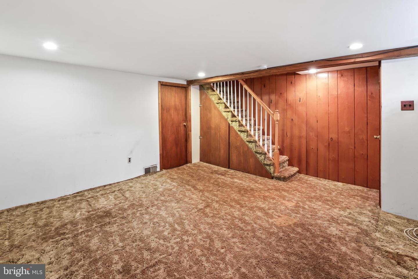 3819 Plumstead Avenue photo 28