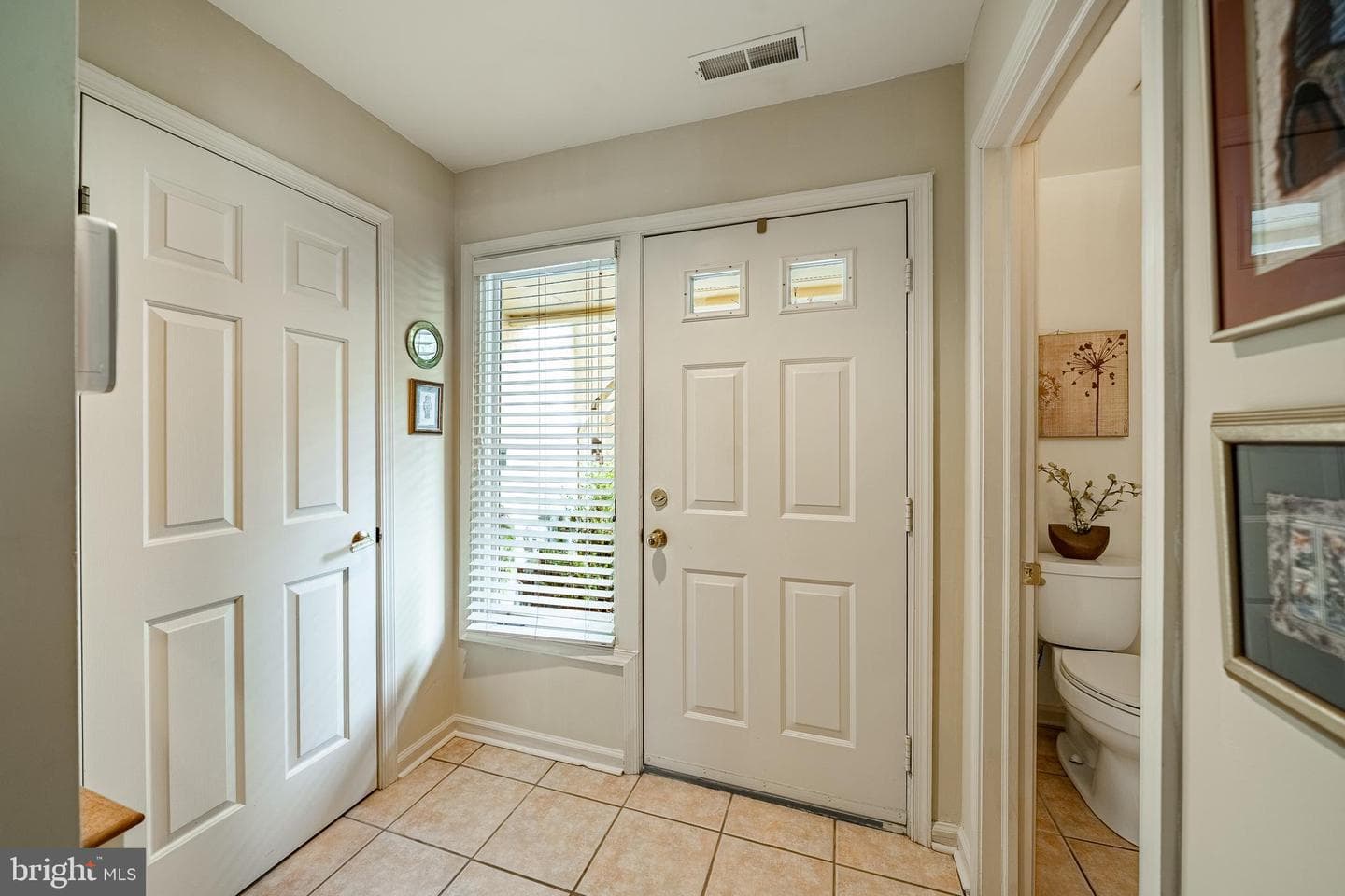 116 Montrose Avenue #a photo 5