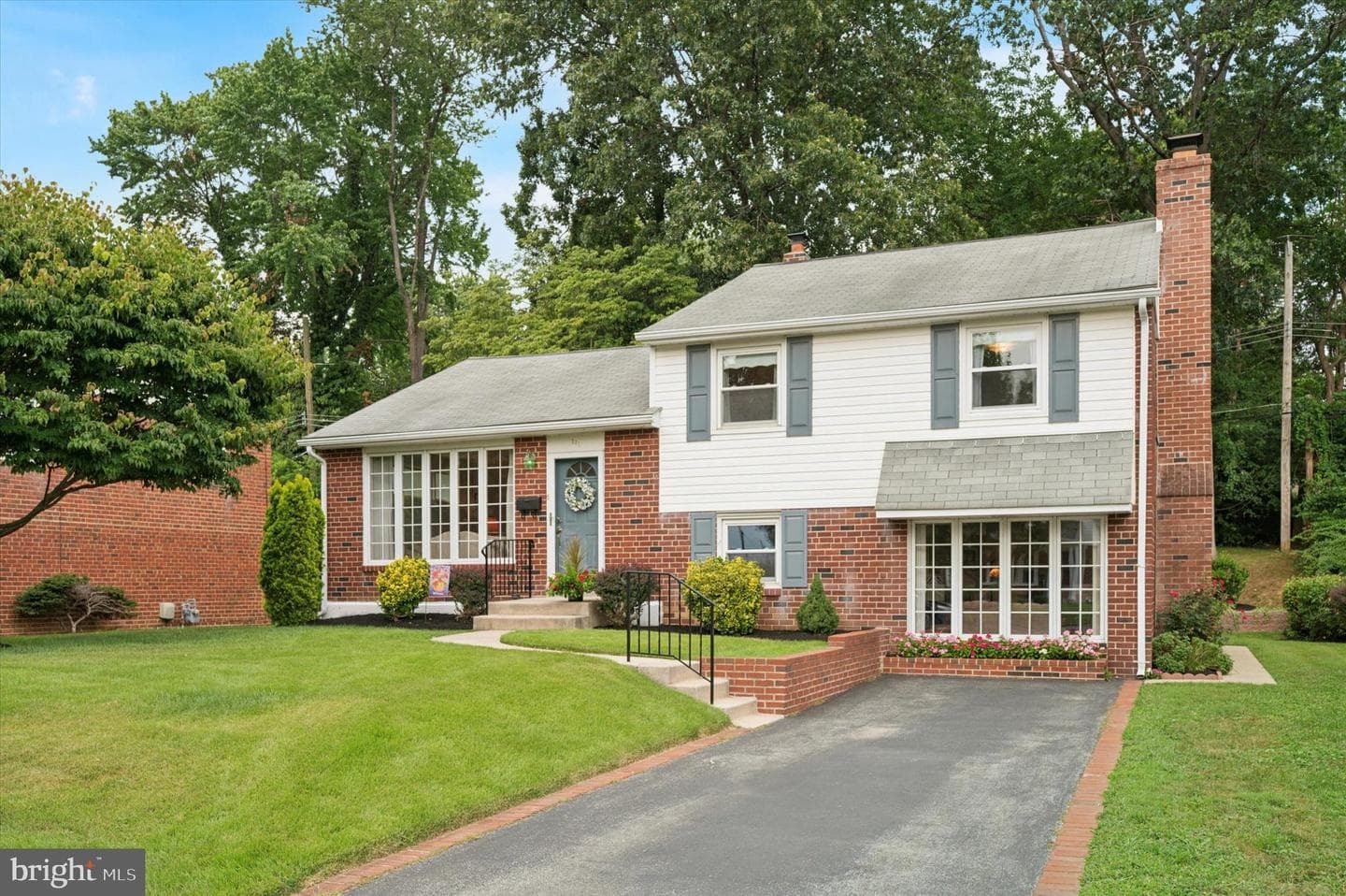 341 Rittenhouse Circle photo 2