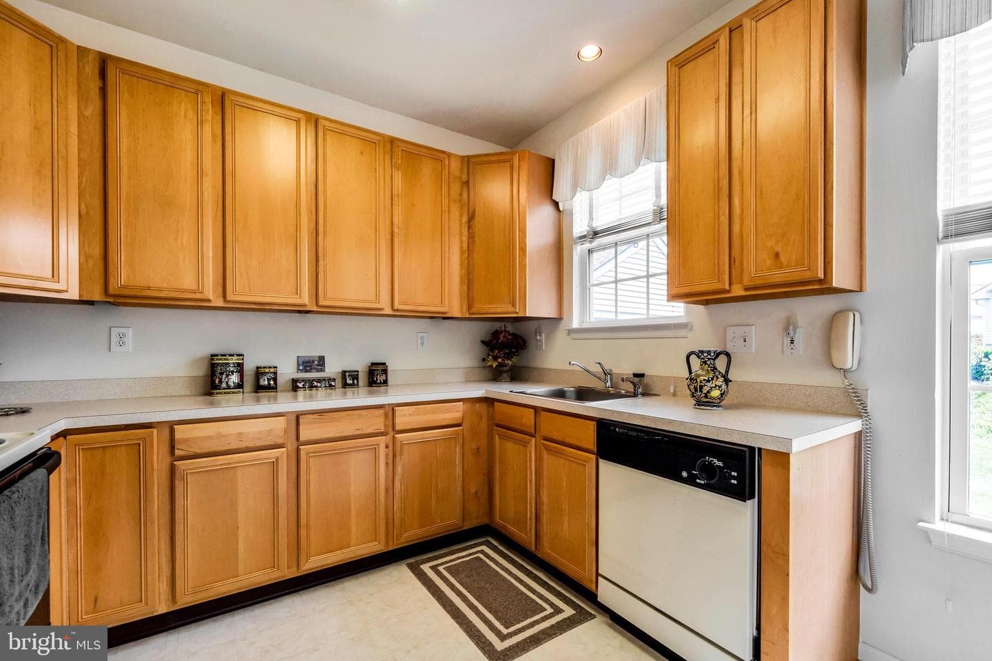 1000 N Phipps Woods Court photo 14