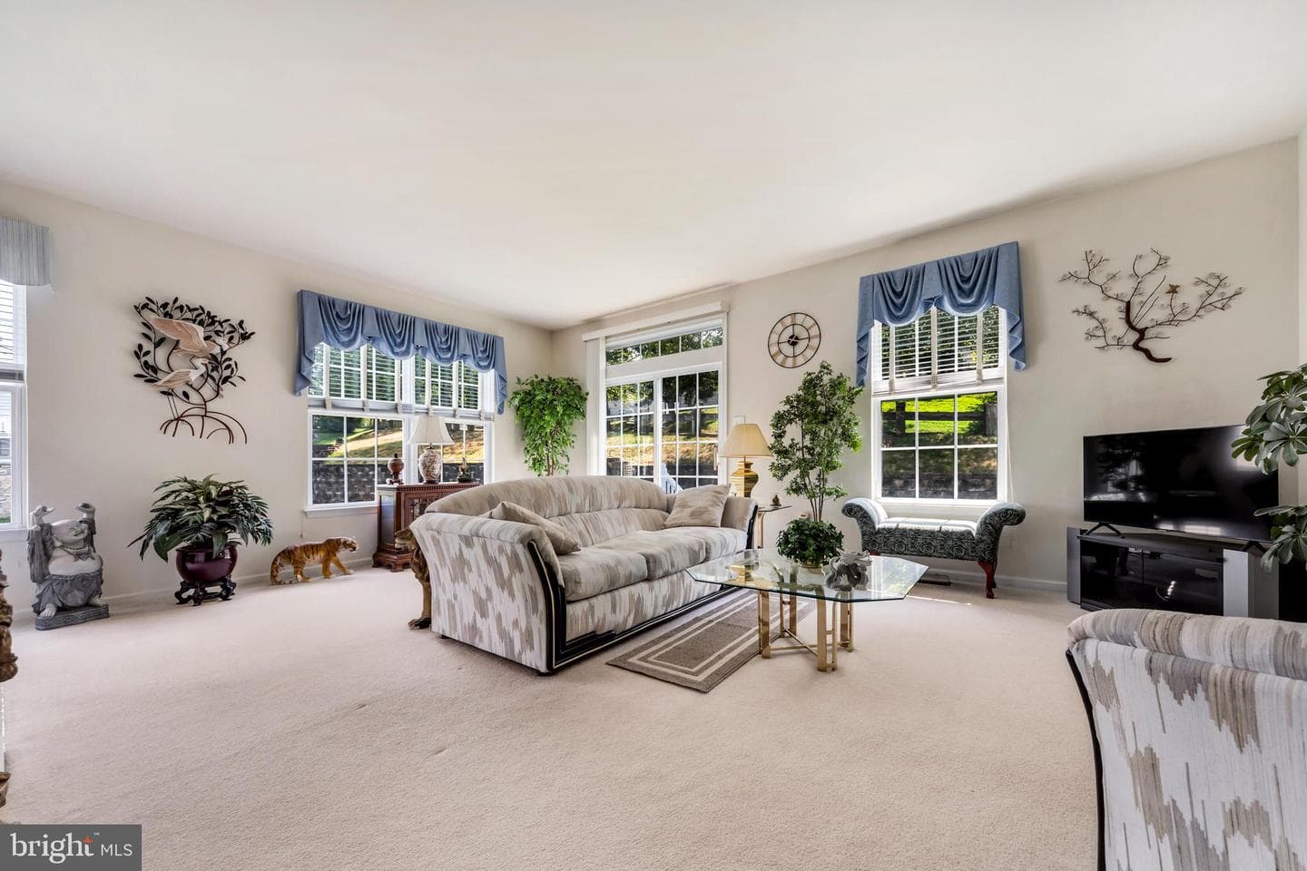 1000 N Phipps Woods Court photo 8