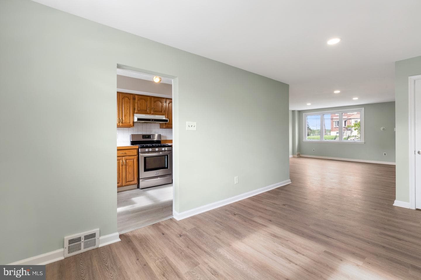 1349 Elson Road photo 11