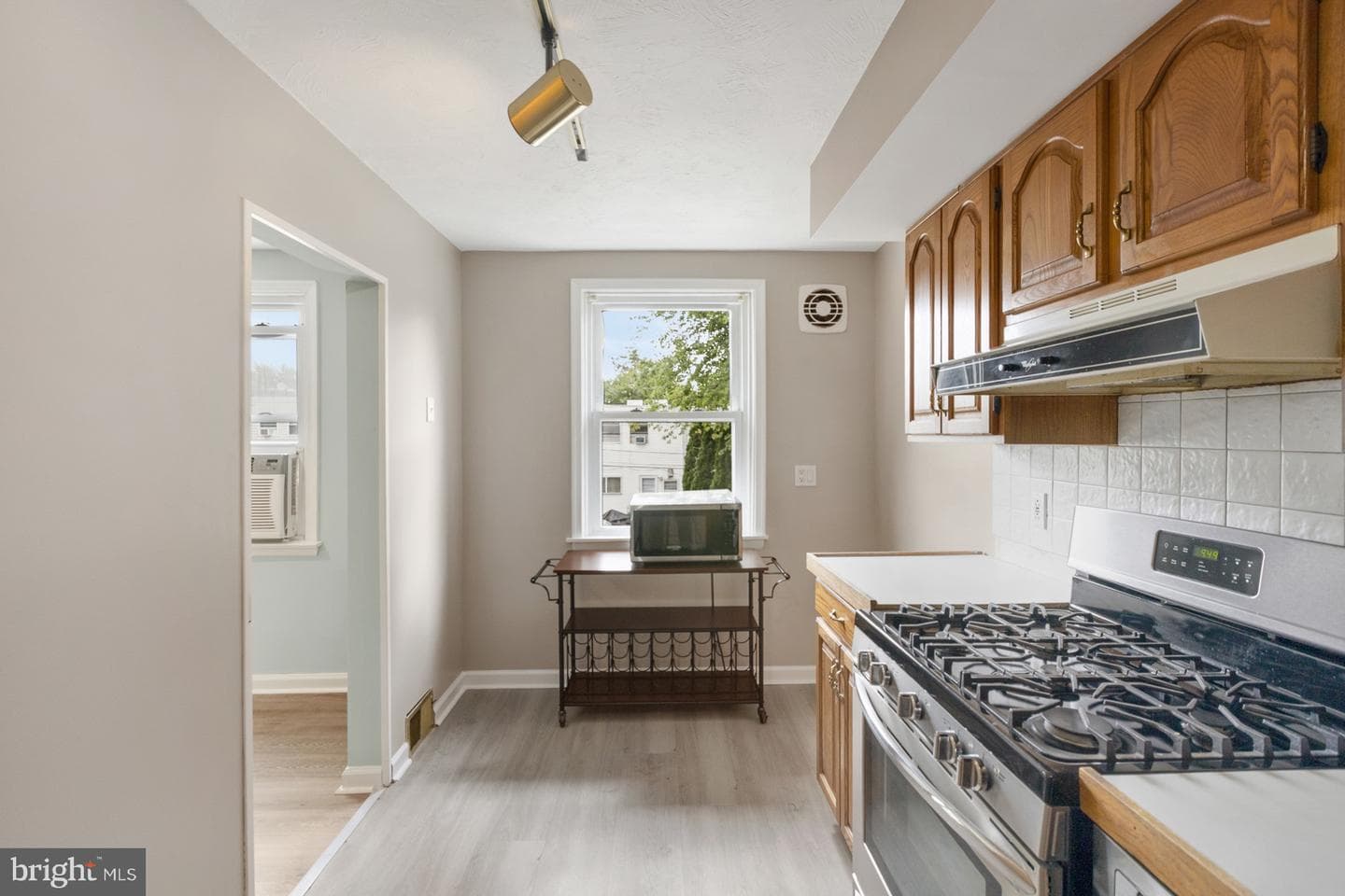 1349 Elson Road photo 16