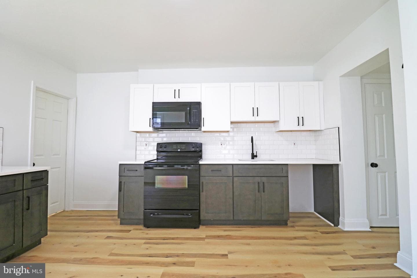 342 Kerlin Street photo 10