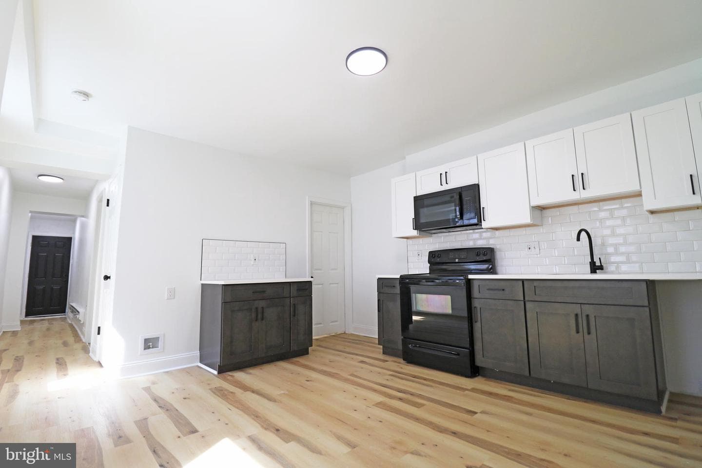342 Kerlin Street photo 11