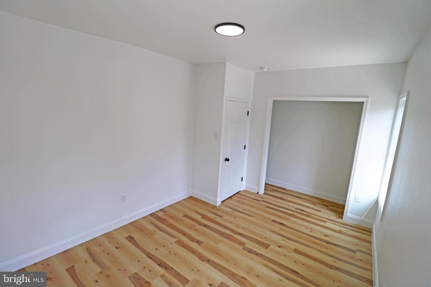 342 Kerlin Street photo 24