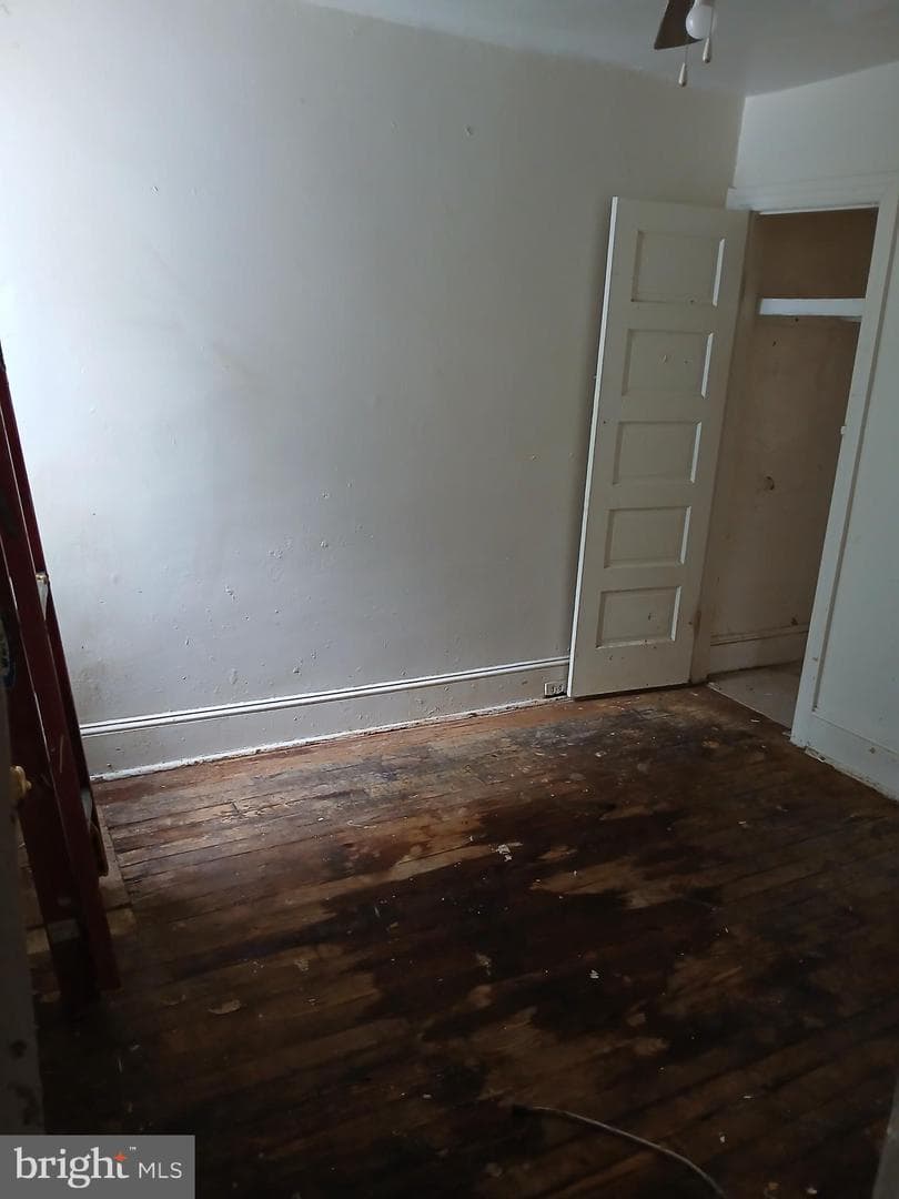 1124 W 9th Street photo 3