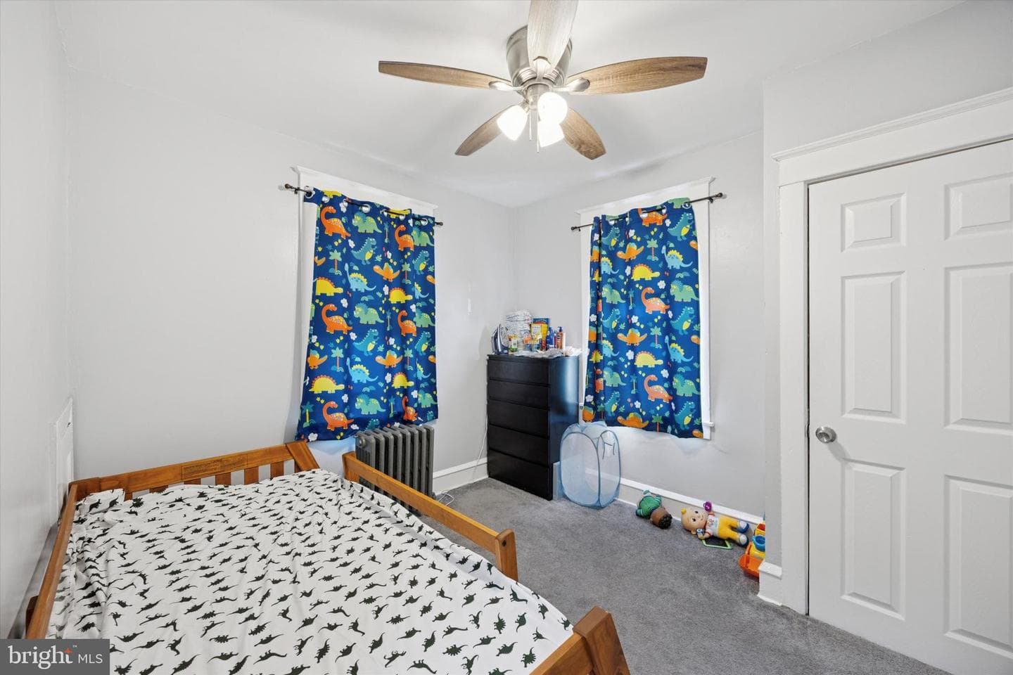 137 Elder Ave photo 11