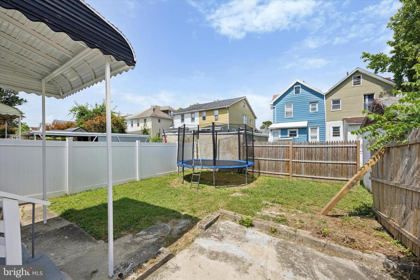 137 Elder Ave photo 20