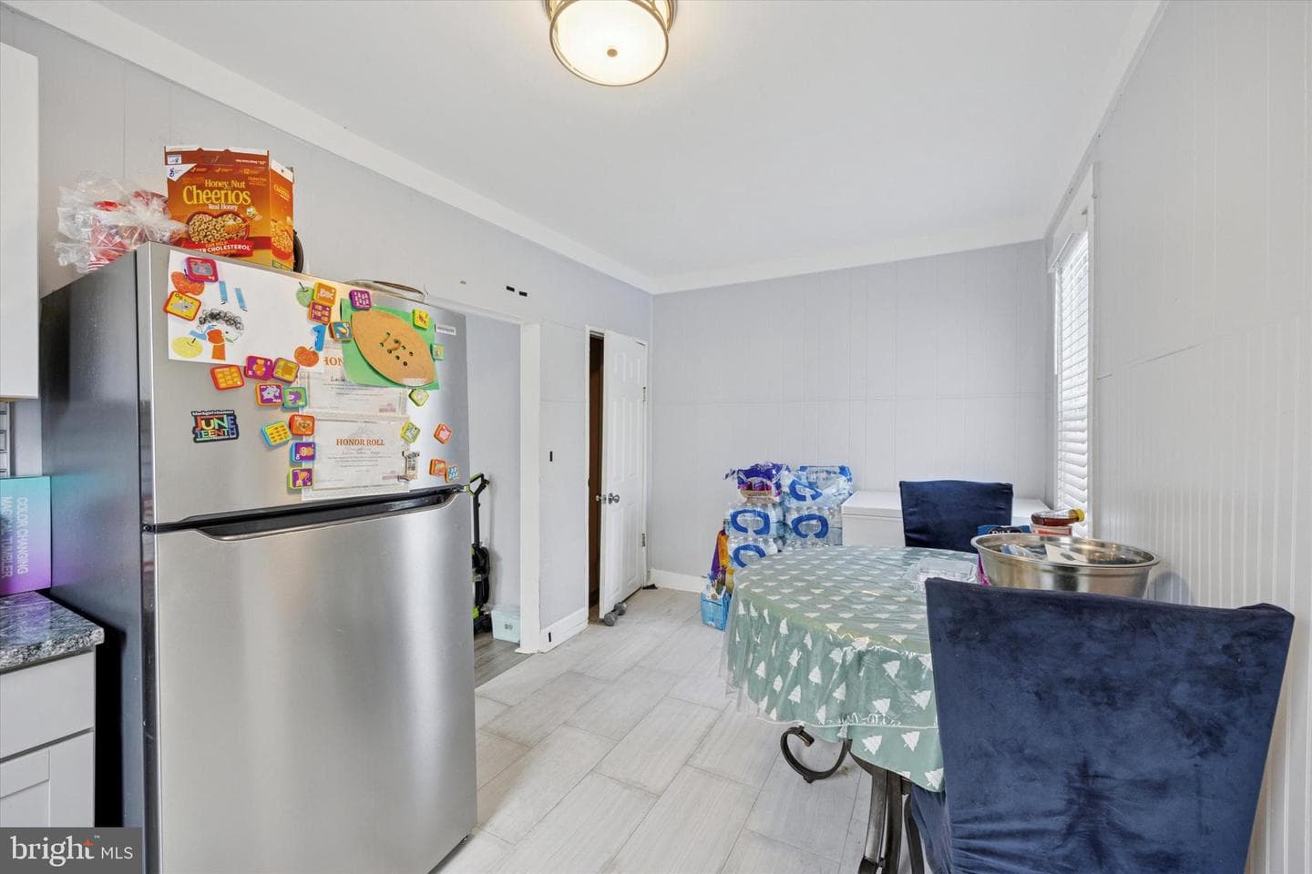 137 Elder Ave photo 8