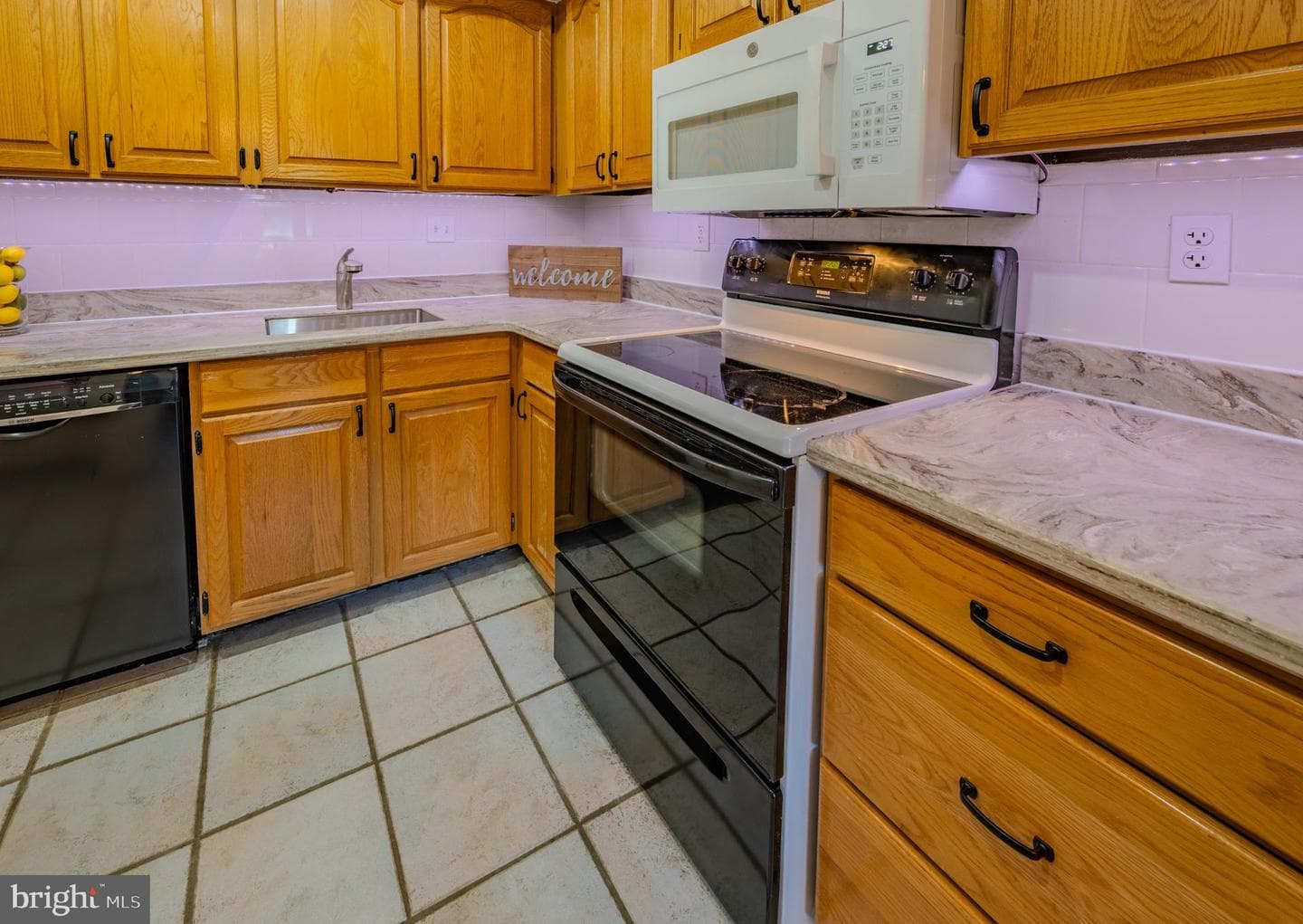 700 Ardmore Avenue #608 photo 12