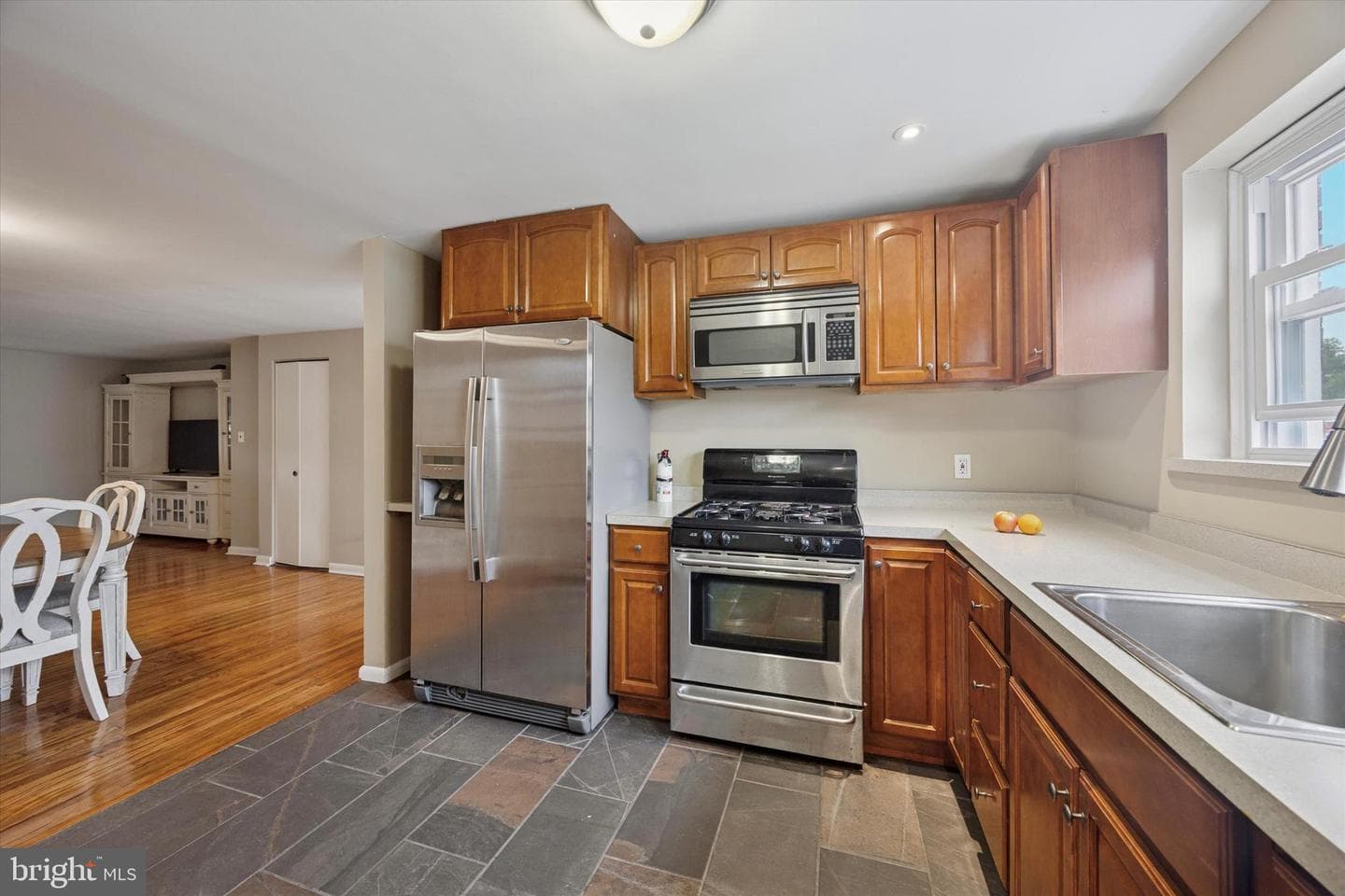 2115 Ravenwood Road photo 6