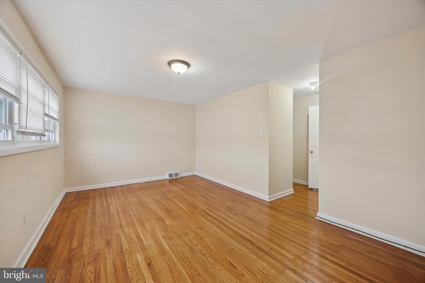 2115 Ravenwood Road photo 7