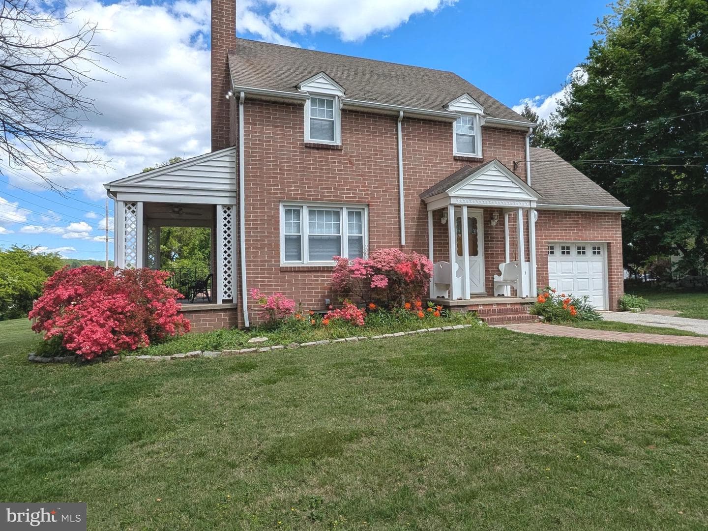 91 Columbia Avenue photo 7