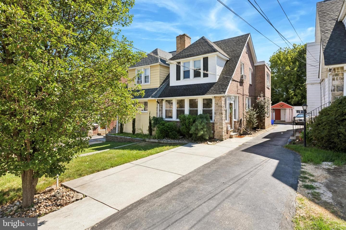 358 Lakeview Avenue photo 1