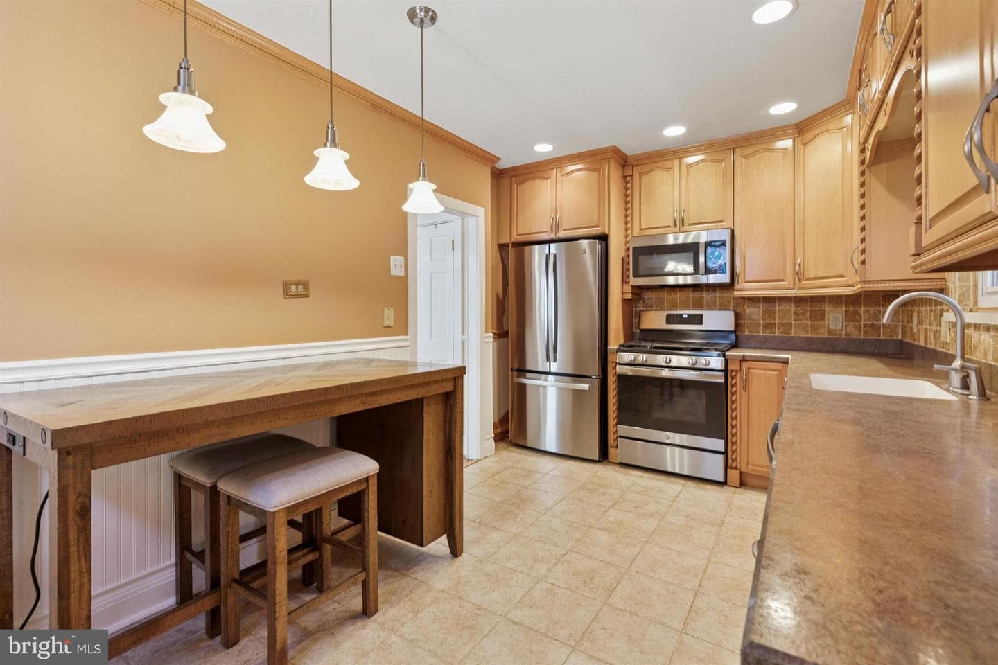 358 Lakeview Avenue photo 9